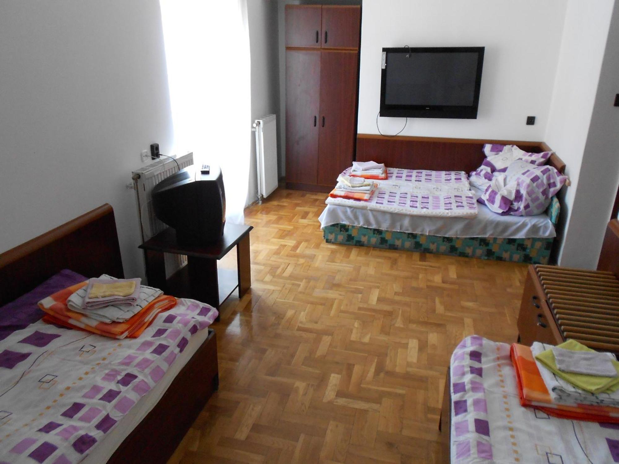 Peregrino Panzió Acomodação com café da manhã Budaörs Quarto foto