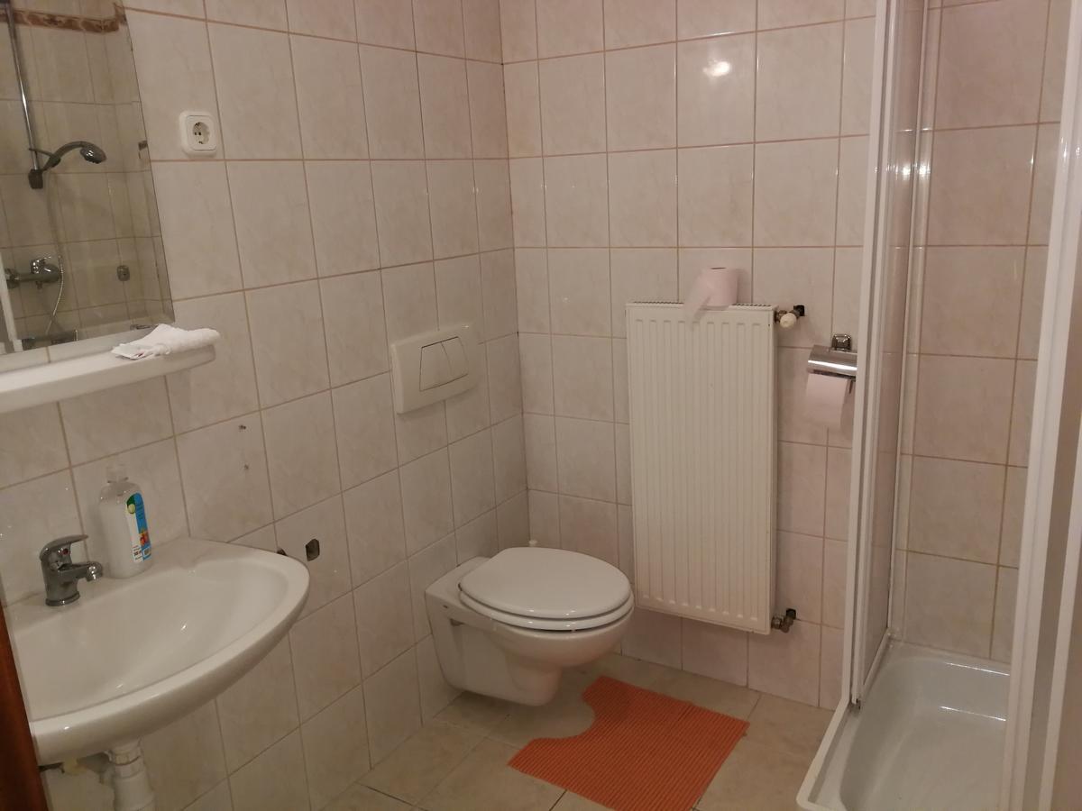 Peregrino Panzió Acomodação com café da manhã Budaörs Exterior foto
